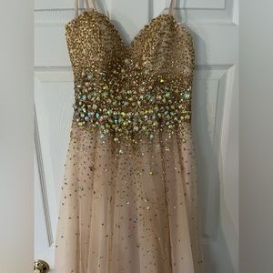 Dave and Johnny size 5/6 prom dress